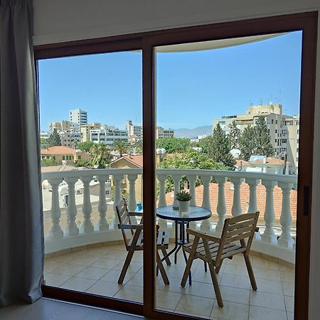 Ευ Ζην Central / Ev Zen Central Nikosia Exterior foto